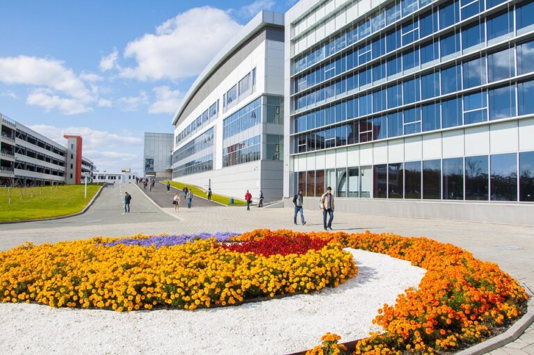 Fasilitas dan Layanan Unggulan yang Ditawarkan oleh Universitas Medan